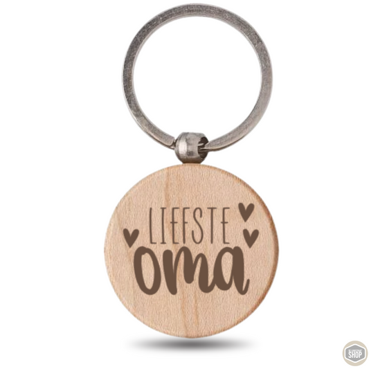 Houten sleutelhanger Liefste Oma van beukenhout met gravure